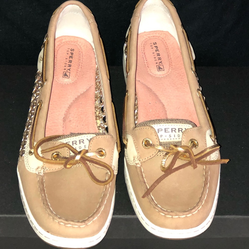 NWOT Sperry Top Sider women’s shoes